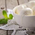 Glace au yaourt nature avec le Ninja Creami Deluxe