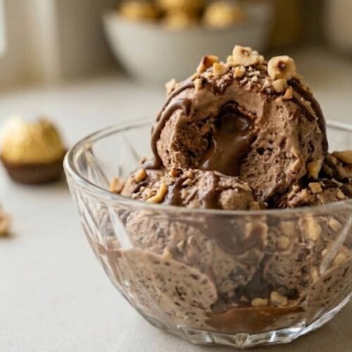 Glace Ferrero Rocher protéinée avec le Ninja Creami Deluxe